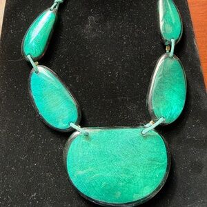 NEW TEAL Resin Chunky Necklace -11"